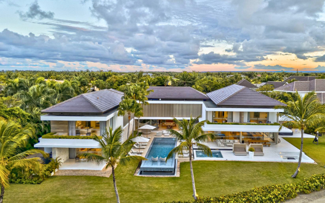 Aerial view of Arrecife Royale