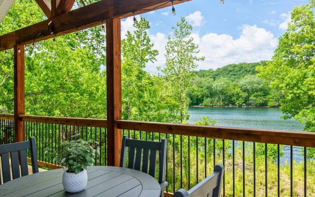 Image of Blue Pearl's deck overlooking a river