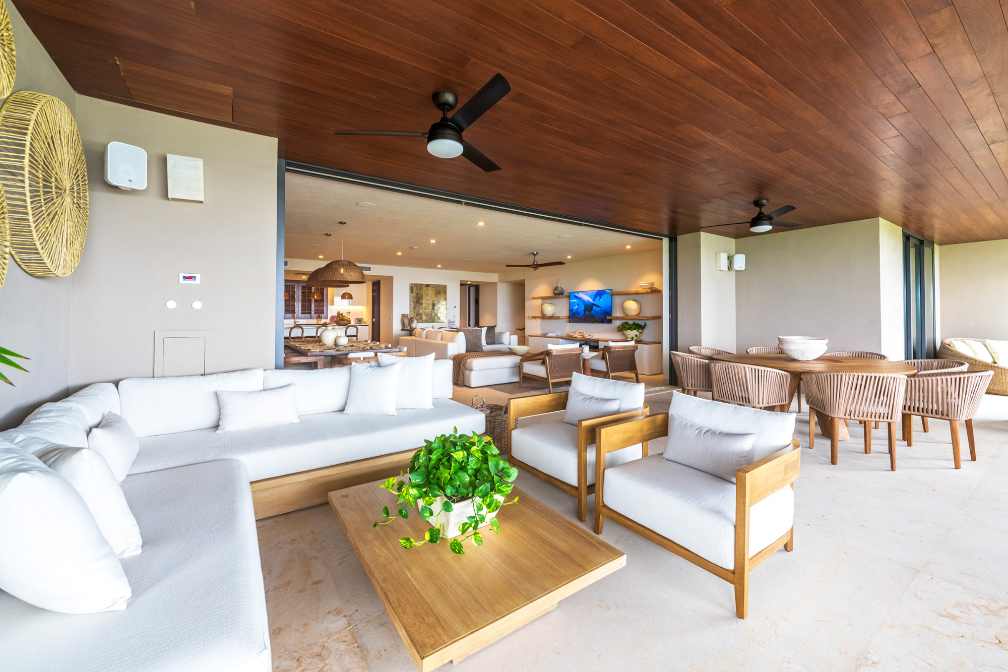 Condo Ensueno