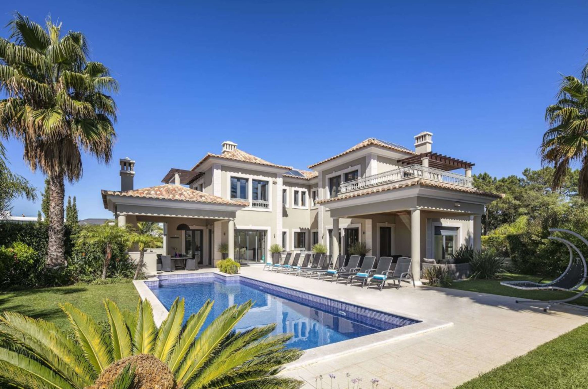 Villa Tres Lados