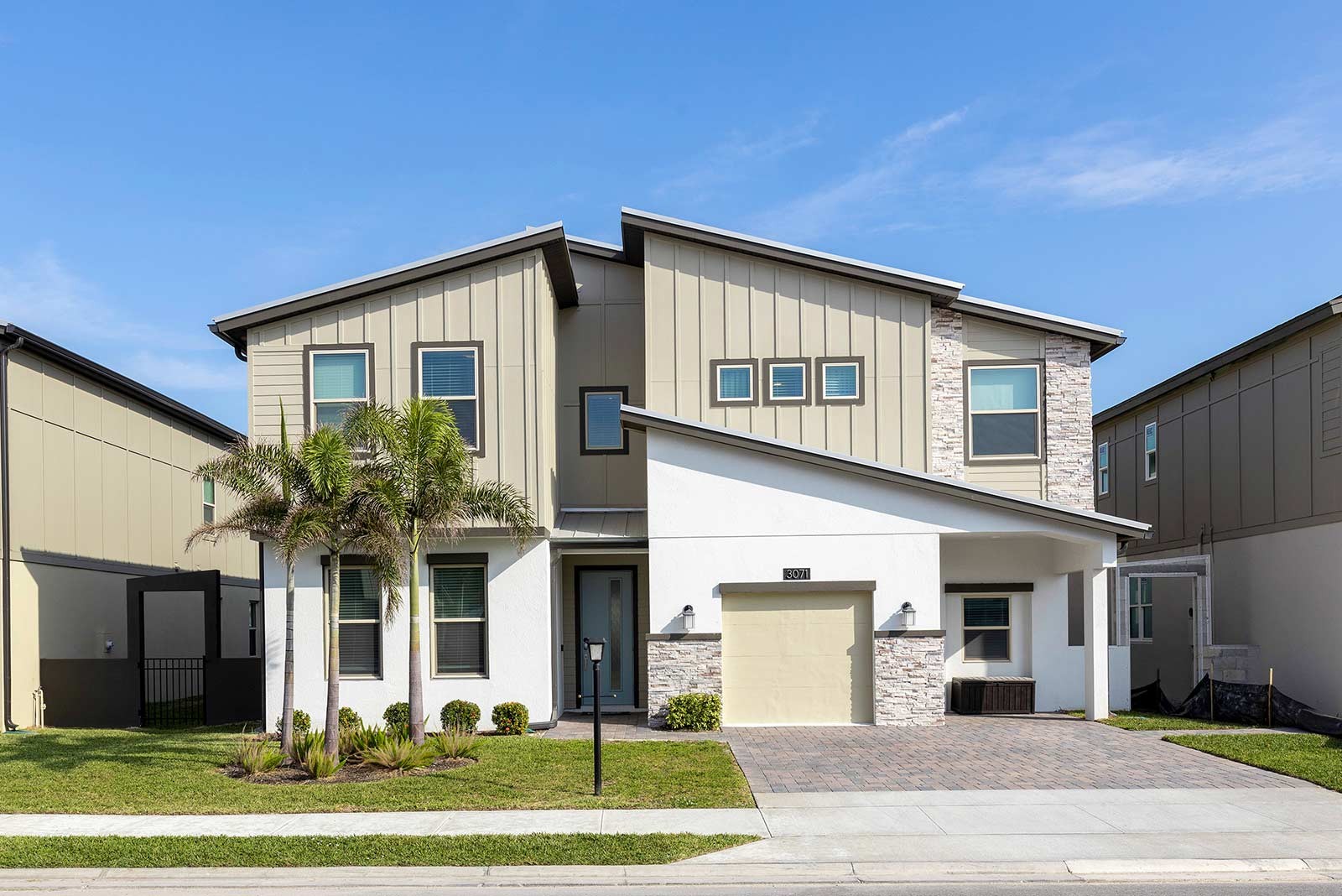 The Shoreline Inn at Harbor Island Resort