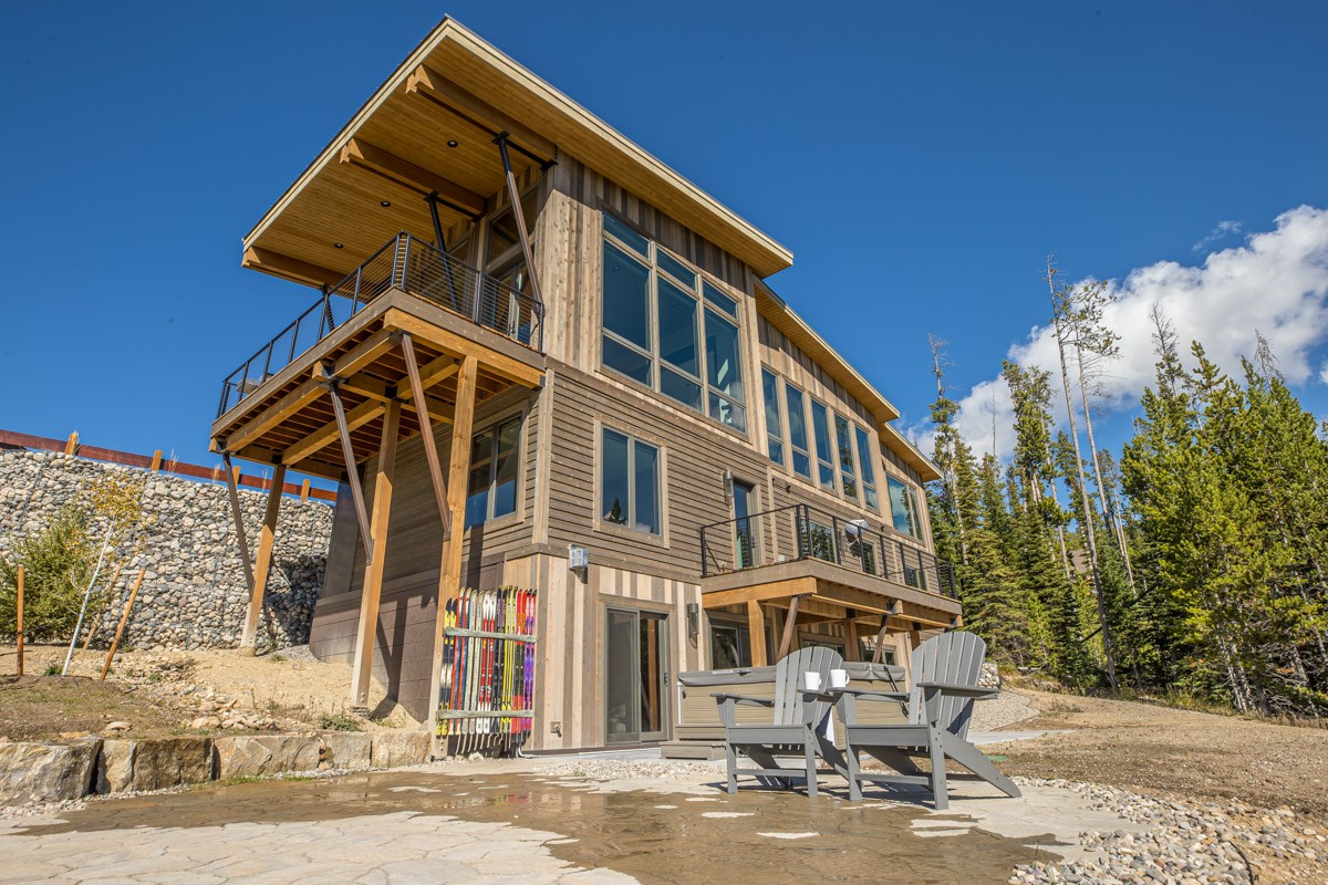 Powder Seeker Lodge