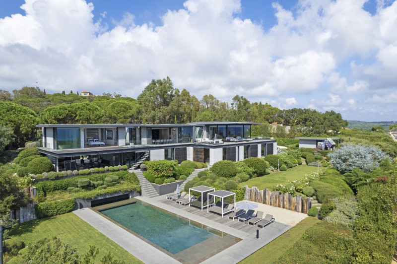 Villa Molecule