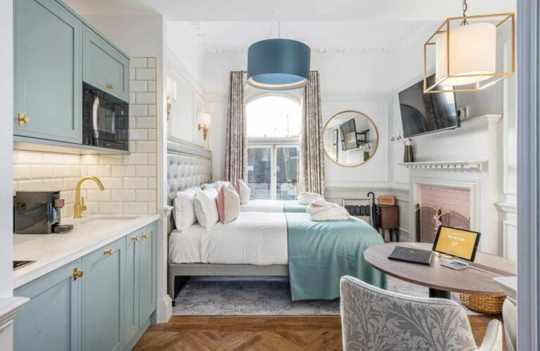Righ Residences ~ Boulevard Apartment