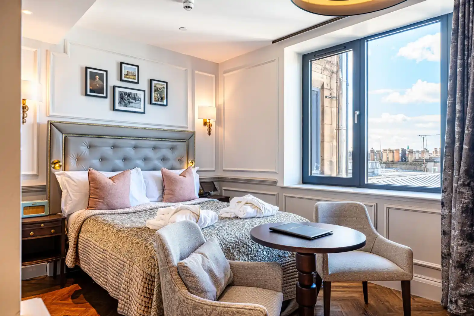 Righ Residences ~ Cramond Apartment