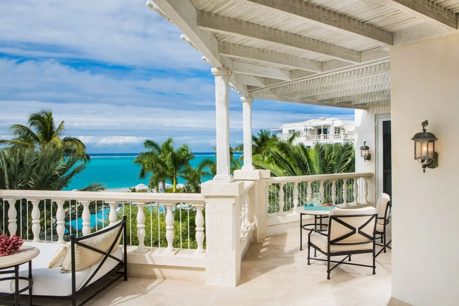 Three Bedroom Deluxe Oceanfront Suite at The Palms