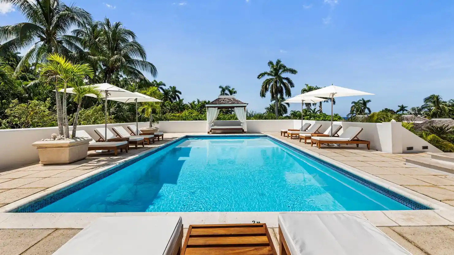 Four Bedroom Signature Villa at Round Hill Resort