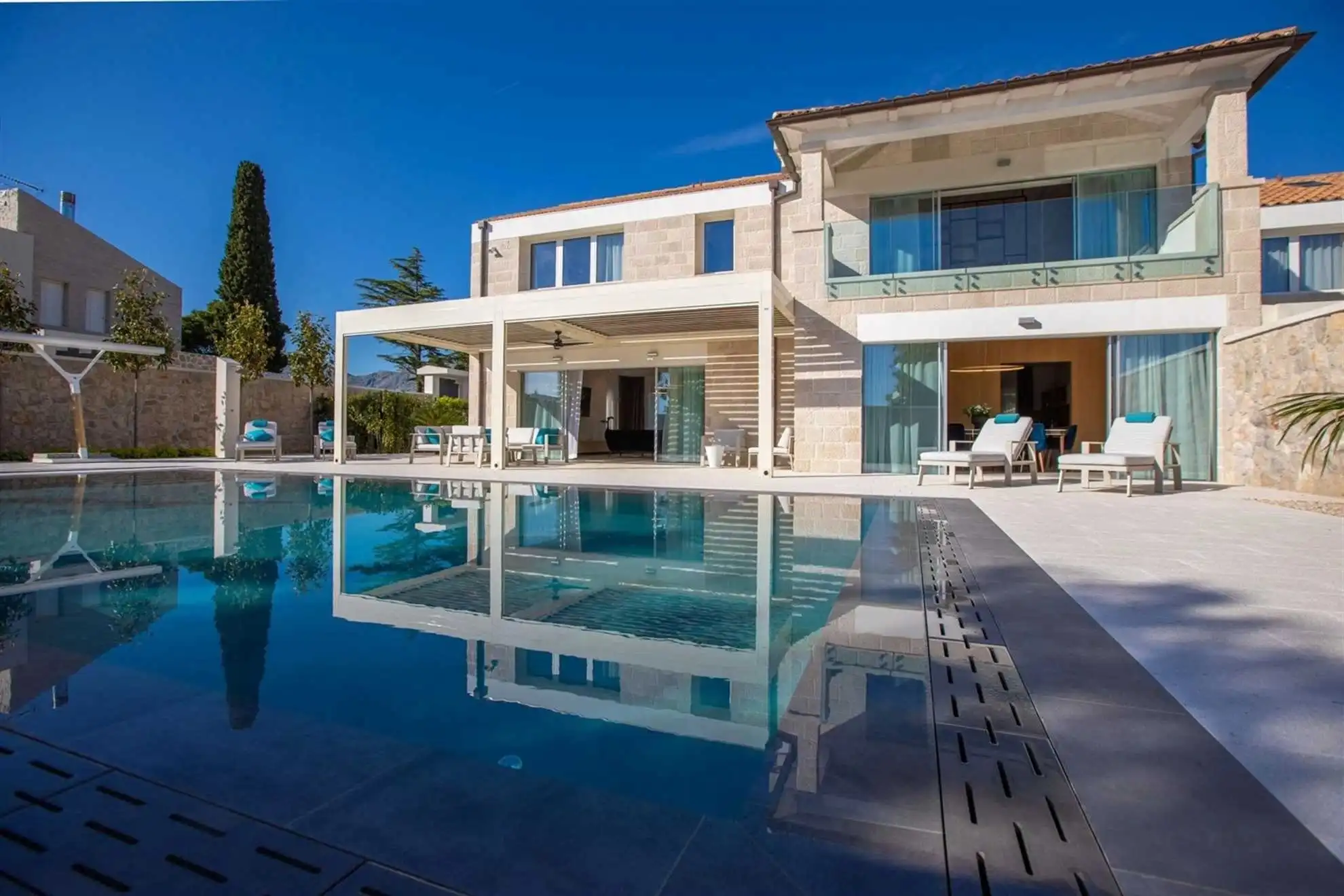 Villa 105