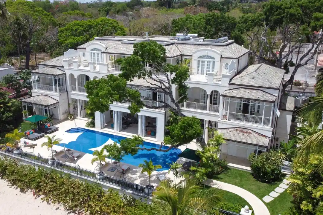 Kiko Villa