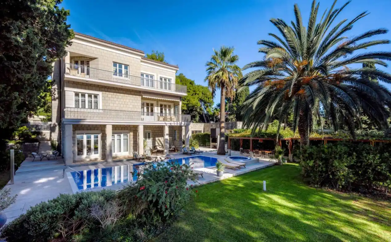 Villa 49
