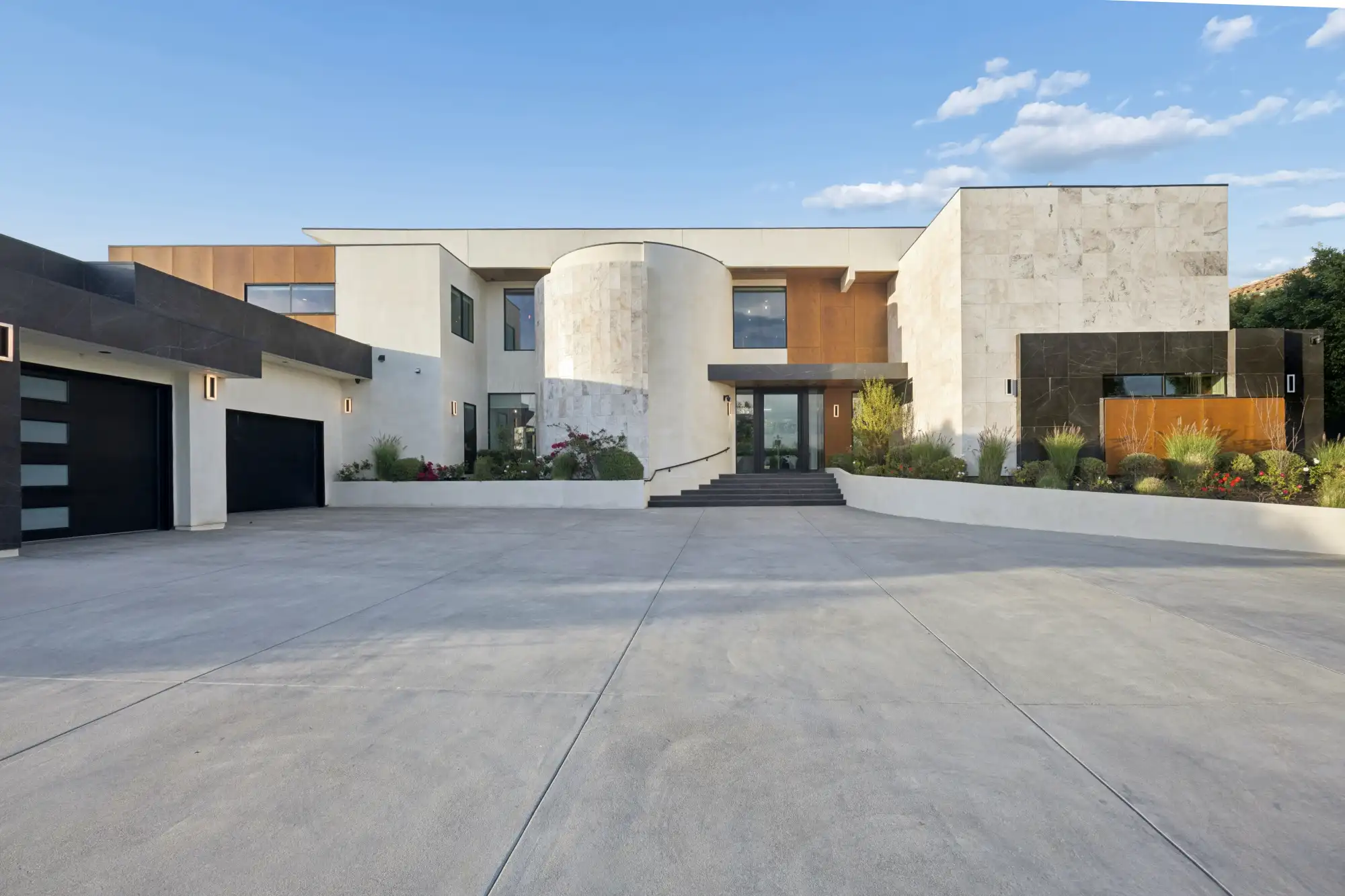 Sunset Crest Estate
